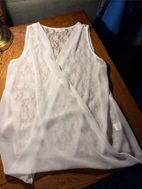Love Cream Lace Overlay Top